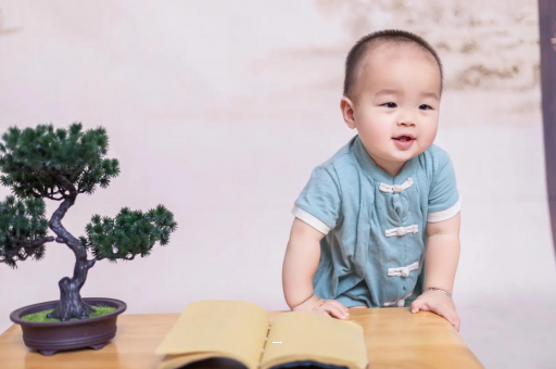 黄南孕妇显怀是几个月